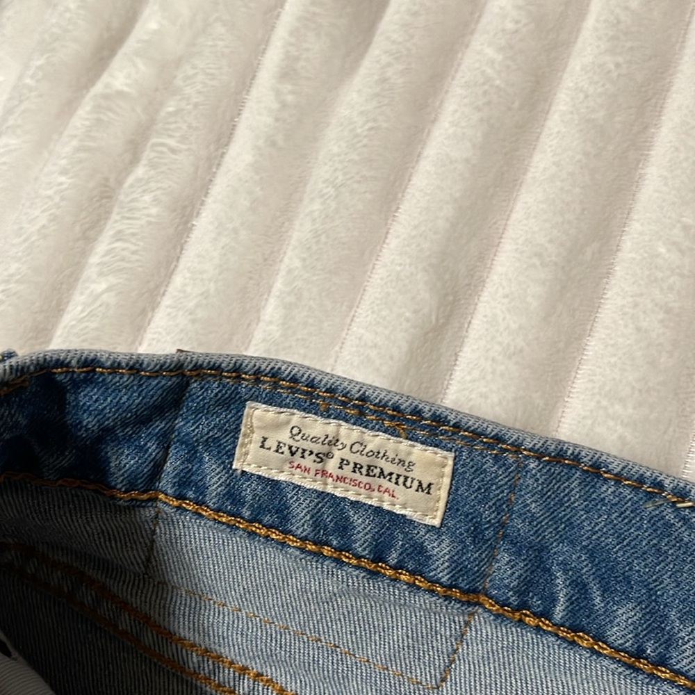 Levis 511 Shorts | Size Waist 36 Men - Picture 7 of 9